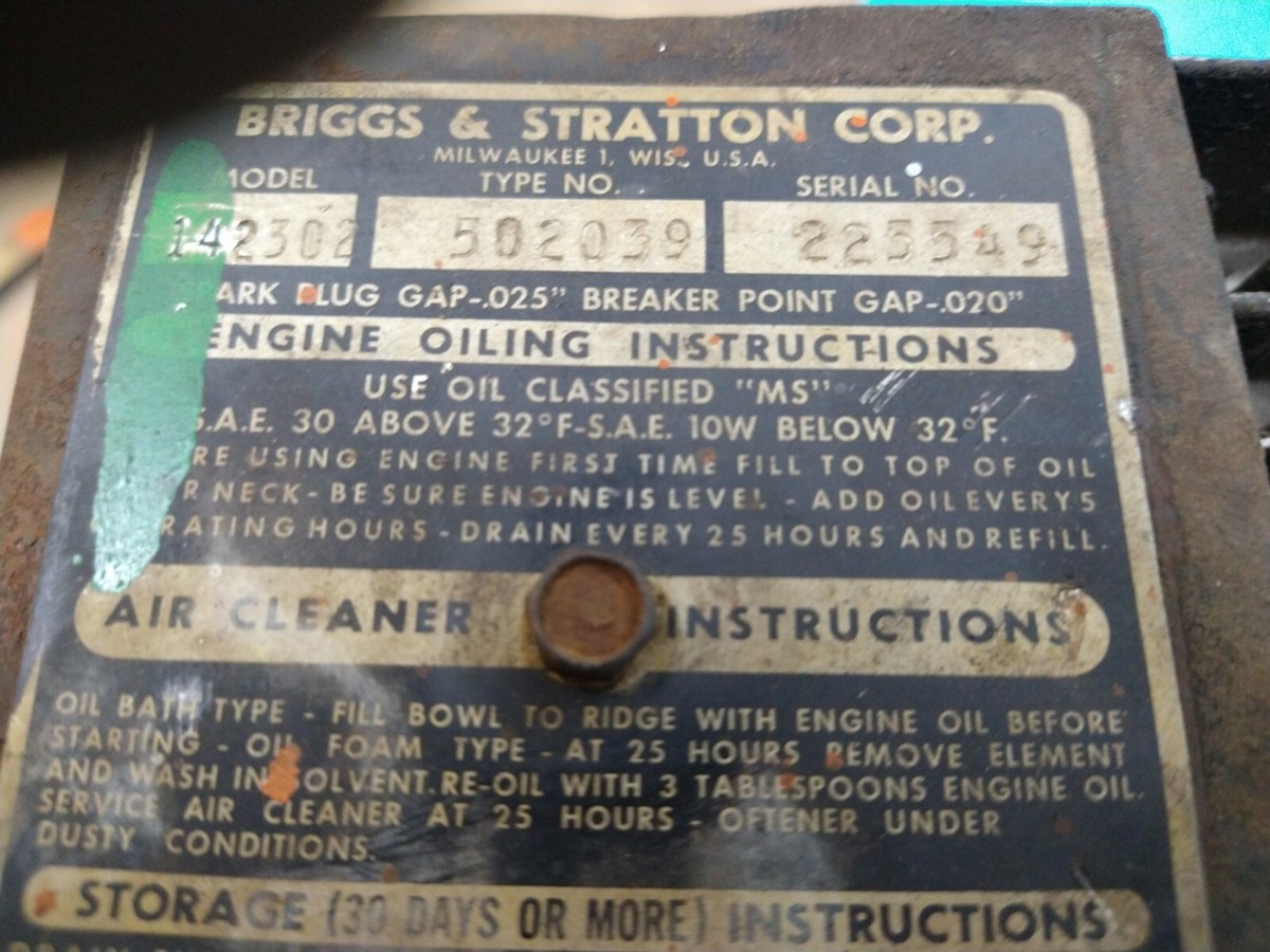 Vintage B/S MODEL 142302 Horizontal Shaft Engine Flywheel 295214 W  