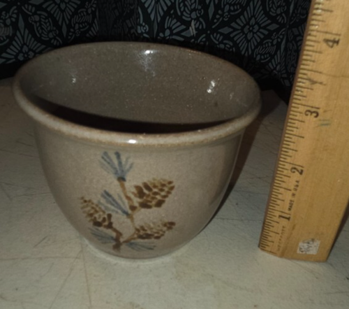 Vintage 1988 Jugtown Ware NC Pottery 3.25”cup/Bowl With Pinecone Decor - Picture 2 of 6