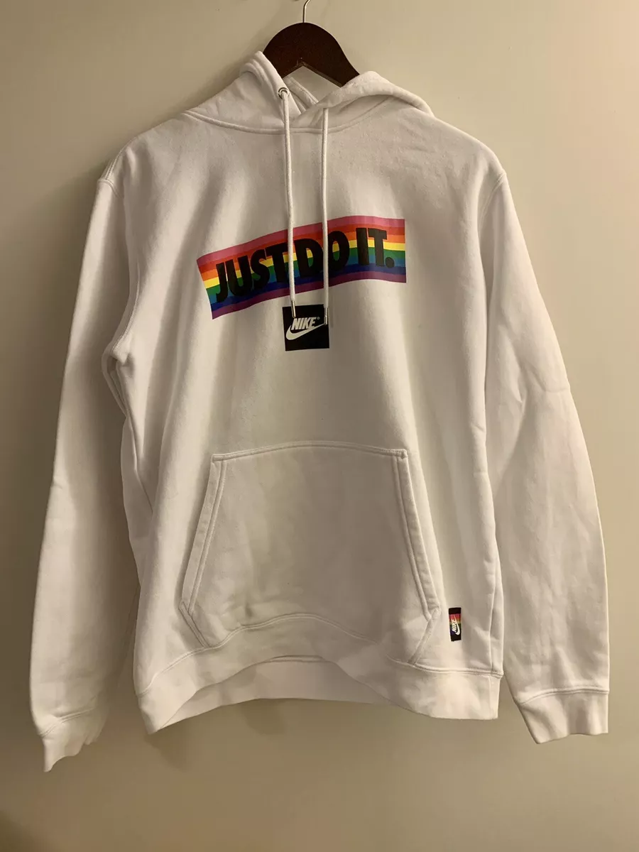 Nike hotsell betrue hoodie