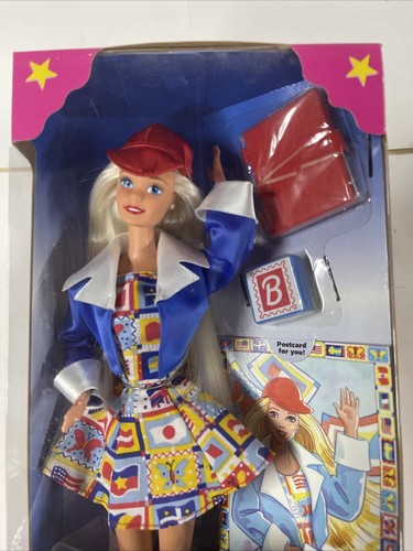 Vintage International Pen Friend Barbie Doll 13558 Mattel New In Box 1995 - Picture 2 of 10