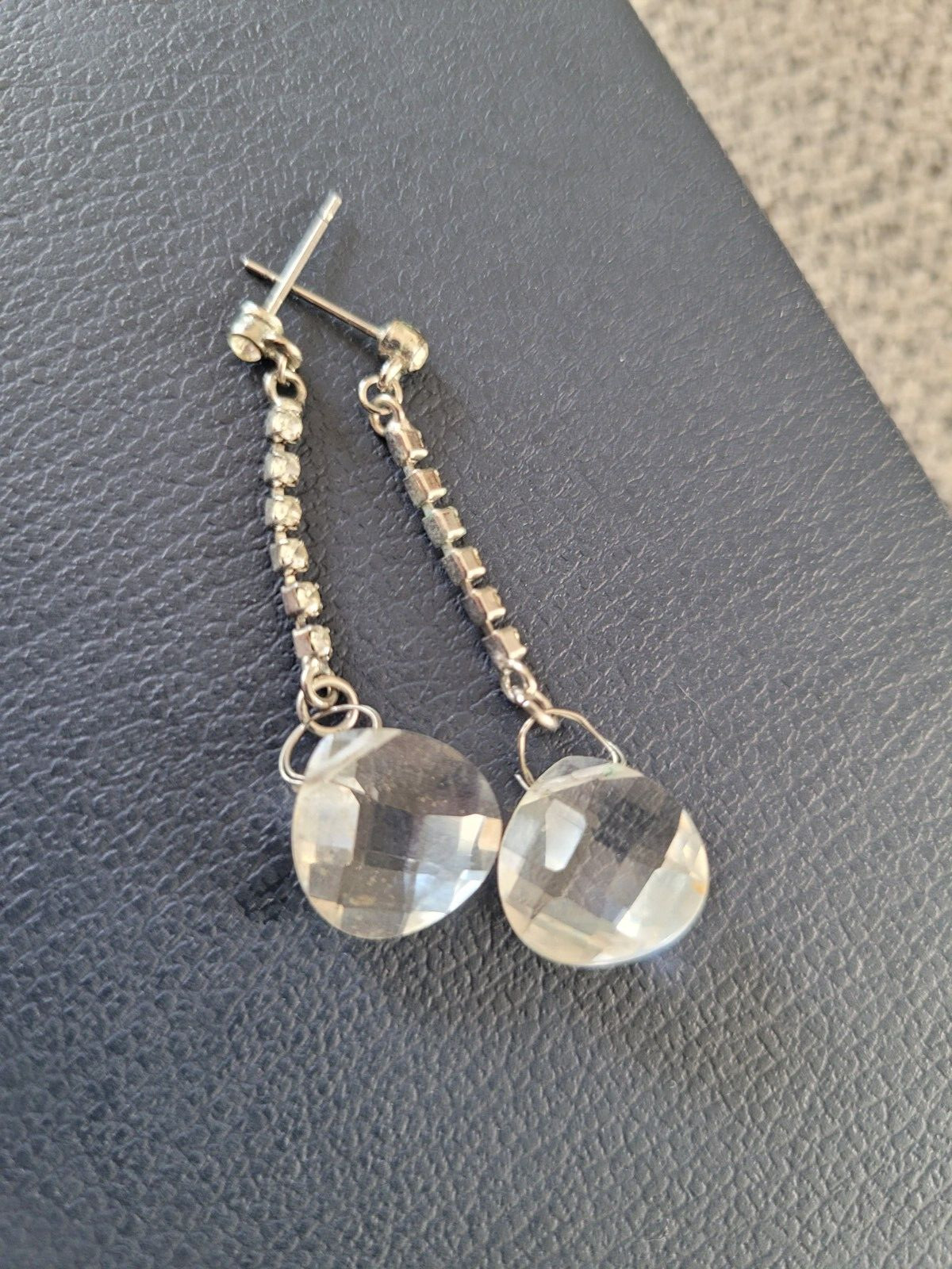 BEAUTIFUL Rhinestone Dangle Drop Crystal Earrings - image 5