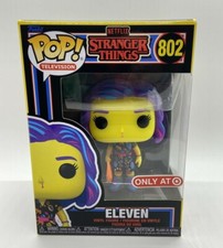 Funko POP Stranger Things Blacklight Eleven 802 Mall Outfit Figura Luz Negra