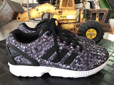 ADIDAS ZX FLUX MONOCHROME PRISM ULTRA BOOST BLACK WHITE GREY B24394 SZ.9 ADIDAS ZX FLUX MONOCHROME PRISM ULTRA BOOST BLACK WHITE GREY B24394 SZ.9