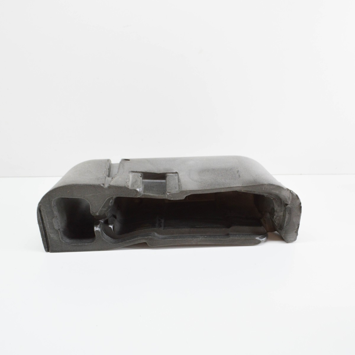 BMW E89 Lateral Trunk Floor Trim Panel Support 51479139043 9139043  