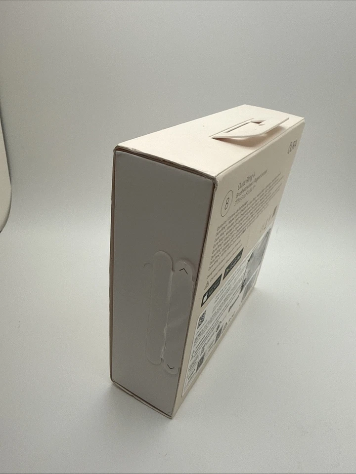 NEW SEALED - Oura ring gen 4 -Size 8- Brushed Silver - Image 2 of 4