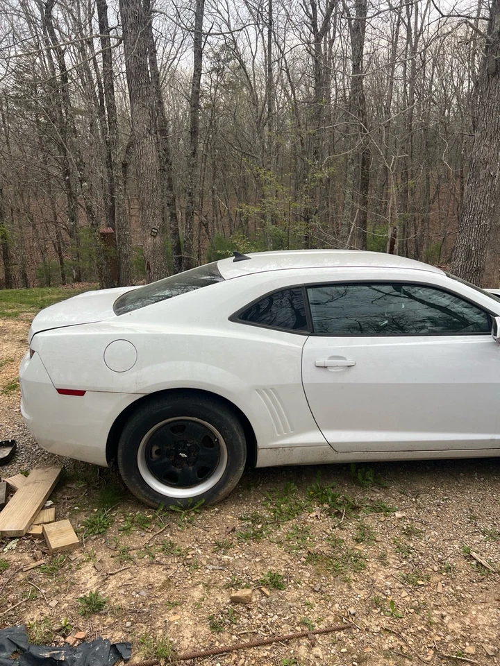 2010 Chevrolet Camaro LS - Изображение 2 из 4