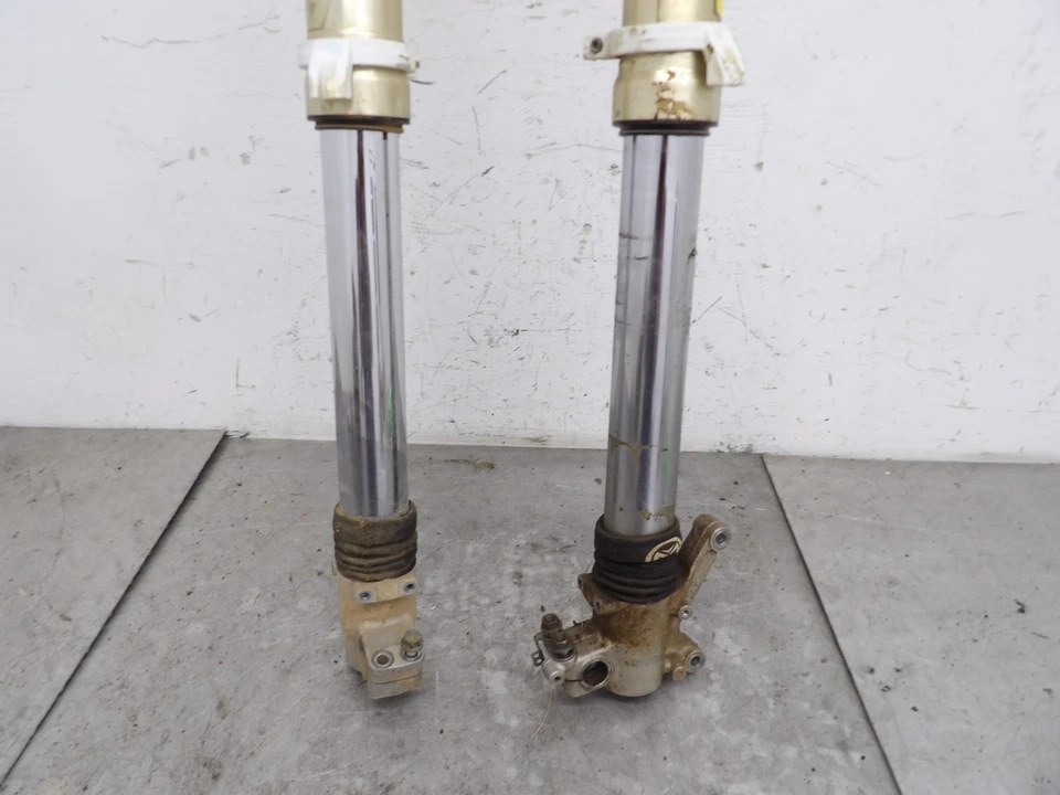 96-00 Suzuki RM125 RM 250 RM250 1999 horquillas delanteras amortiguadores suspensión patas SHOWA Foto 2 de 4