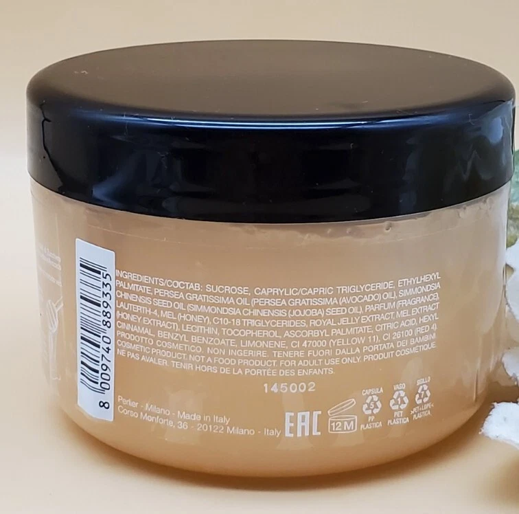 Perlier Honey Miel Scrub Dolce Miele & Zucchero Body Gommage Honey & Sugar 17.6  - Image 4 of 4