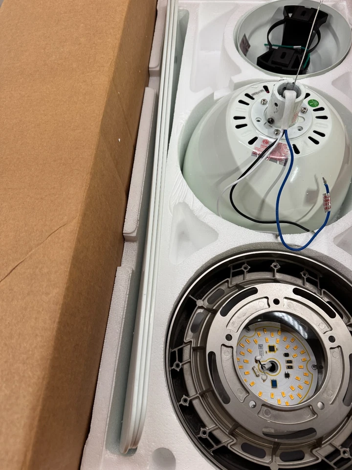 Kichler 300270WH Incus 56" 3 Blade Indoor Ceiling Fan, White *FOR PARTS ONLY* - Image 3 of 4