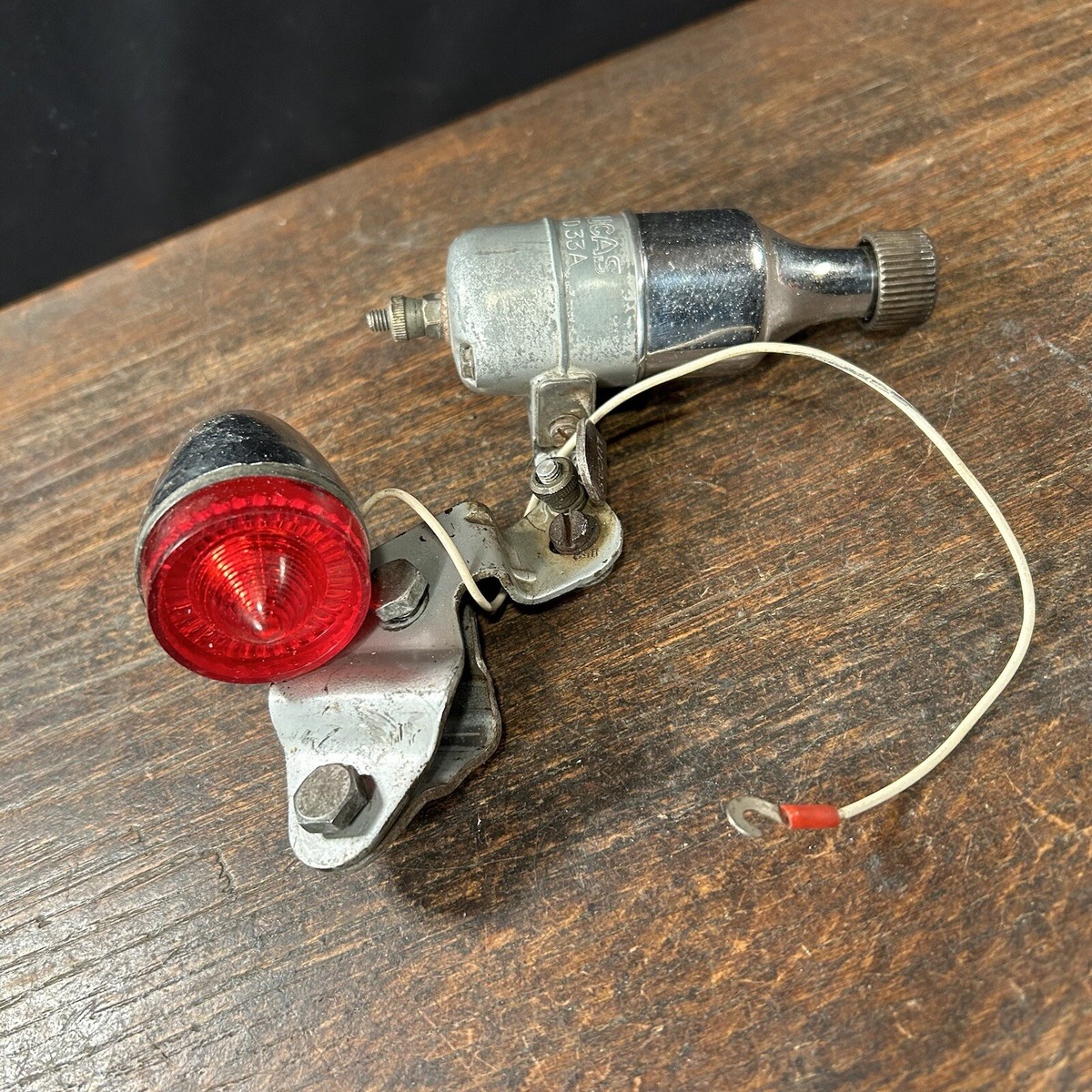 LUCAS社製自転車用アンティーク発電器（MADE IN ENGLAND） LUCAS社製自転車用アンティーク発電器（MADE IN ENGLAND）