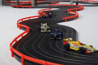 AFX 21018 Super International Raceway MG+ Complete RTR HO