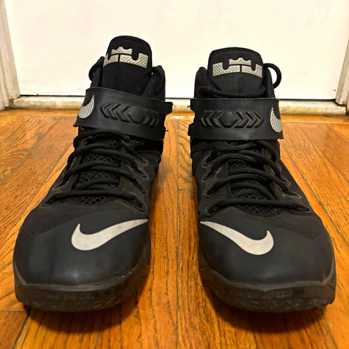 LeBron James Nike Zoom Soldier 8