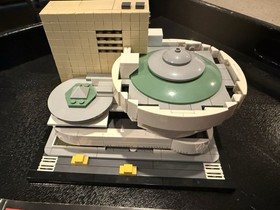LEGO Architecture Solomon R. Guggenheim Museum [No Box] - 100% Complete