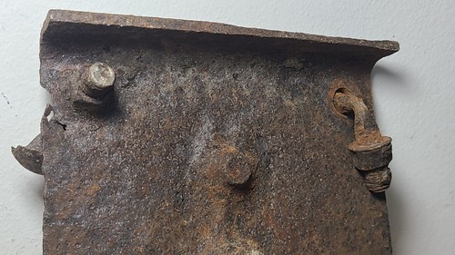 Antiker handgeschmiedeter schwerer Eisen Pferdepfosten Gefängnis Tür Anhängerkupplung Klopfer Haltering - Bild 11 von 16