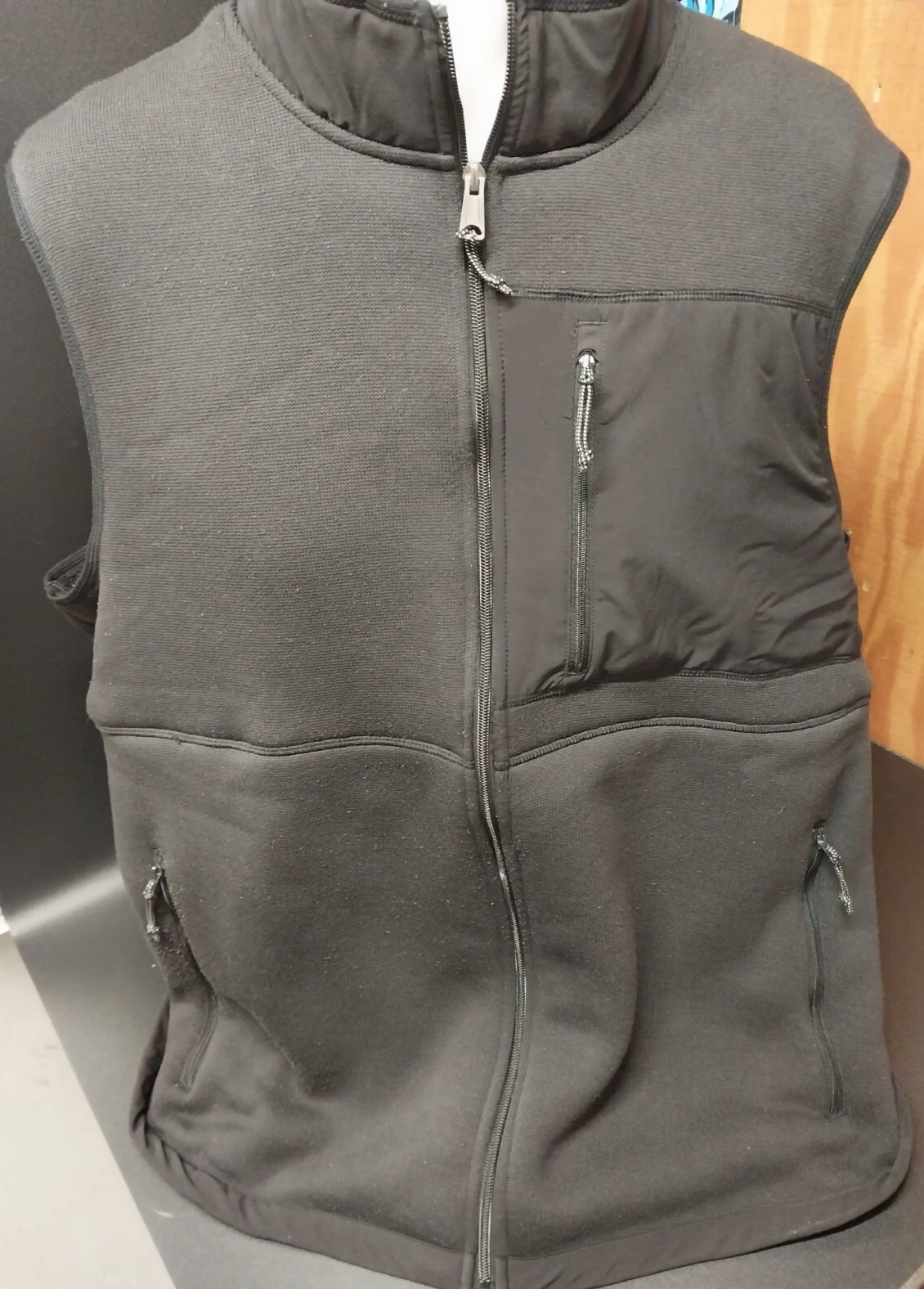 George Men Vest 3XL 54 -56 BLACK Full Zip Mock Neck Pockets Sleeveless Casual
Opens in a new window