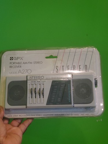 Vintage NIP GPX AM/FM Stereo Receiver Mini Boombox Portable Radio ModelA270Blue - Picture 2 of 4