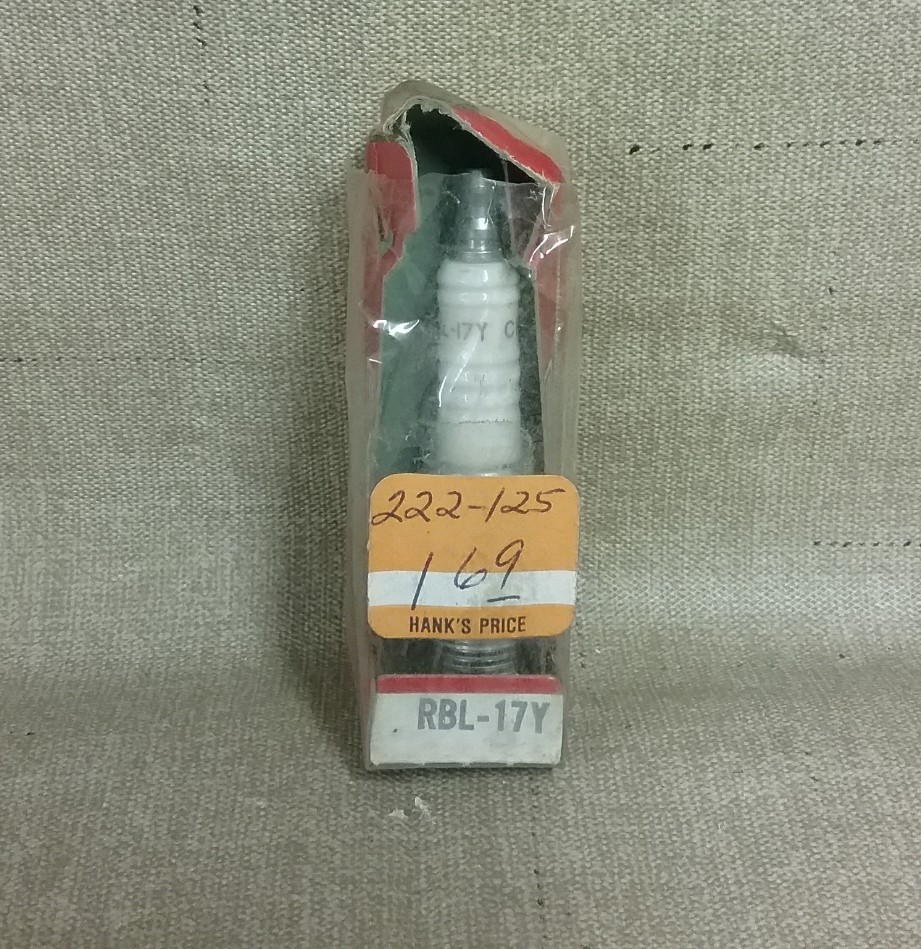New Champion RBL-17Y Spark Plug - QTY 1