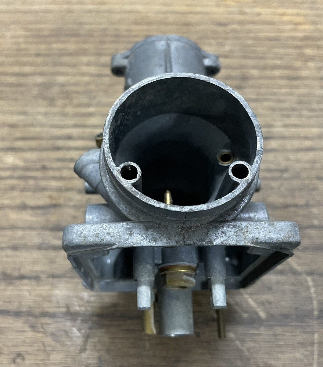 Kawasaki KZ1000 VM28SS Inner Left Mikuni Pumper Carburetor