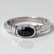 Vintage Sterling Silver 925 Black Onyx Dainty Stackable Ring Size 6 Minimalist
