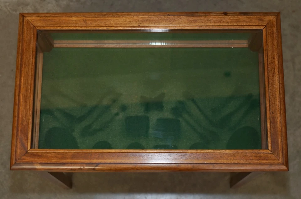 ANTIGUA VITRINA DE VIDRIO DE CAOBA EDUARDIANA MESA AUXILIAR PARA BARATIJAS ETC Foto 4 de 4