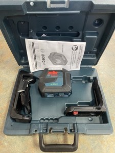 Bosch GLL100-40G Cross-Line Self Leveling Laser Level - Green Laser
