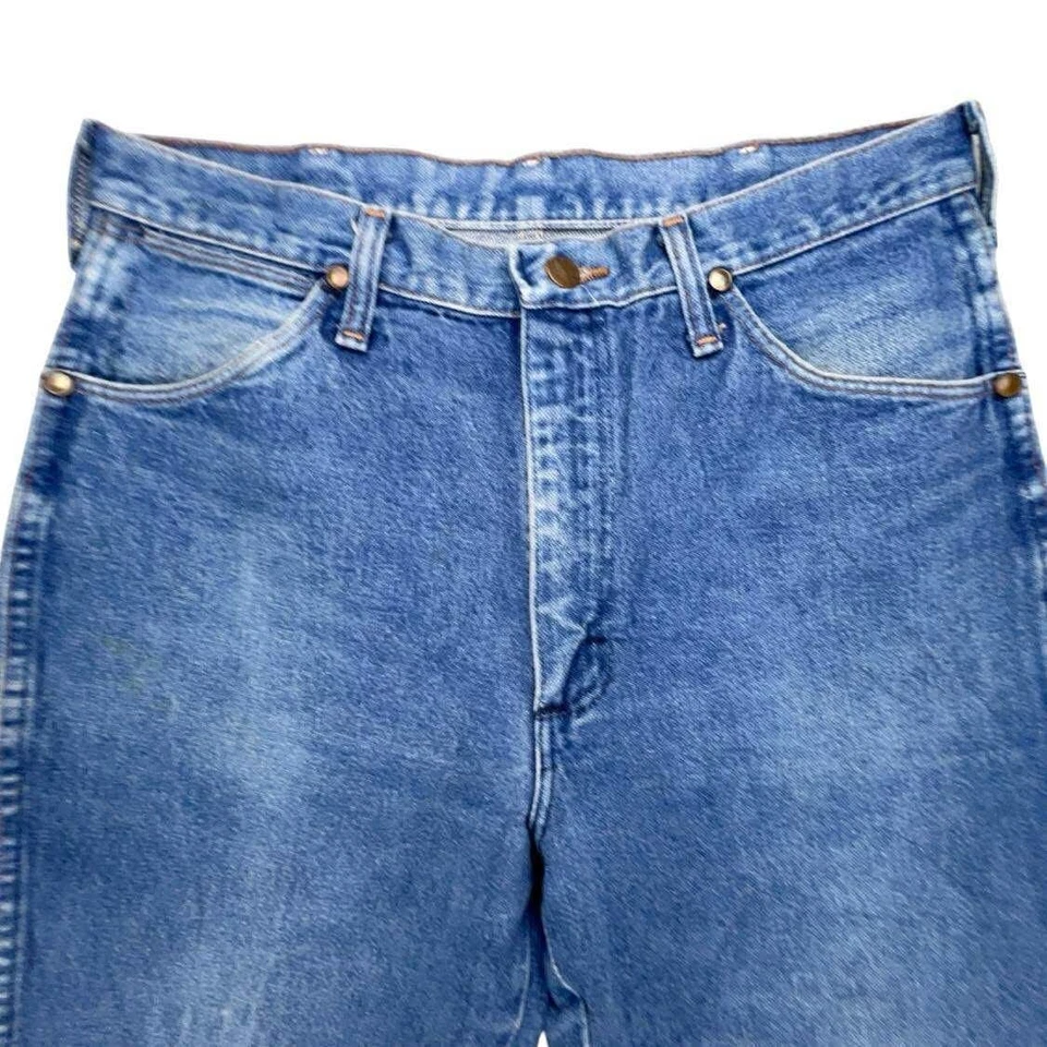 Vintage Wrangler Authentic Jeans Mens 32x27 Light Wash Regular Fit Denim Pants - Image 4 of 4