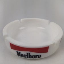 Marlboro Aschenbecher Vintage &ndash; Wei&szlig;er Opalglas / Milchglas Ascher &ndash; Top Zustand