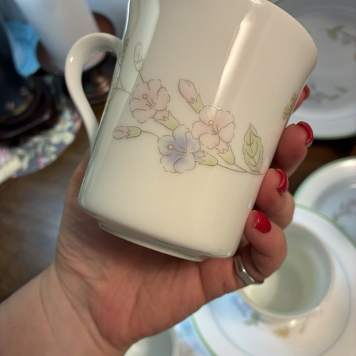 Corelle By Corning Plates Pastel Bouquet Vintage 5 Coffee Mugs+6 Dessert Plates - Picture 6 of 11