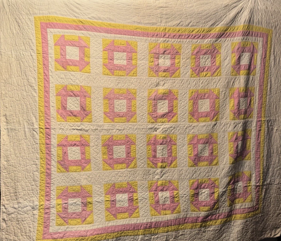 Colcha cortador de bloco antiga rosa, amarela e off white ~82" x ~72" - Imagem 2 de 4