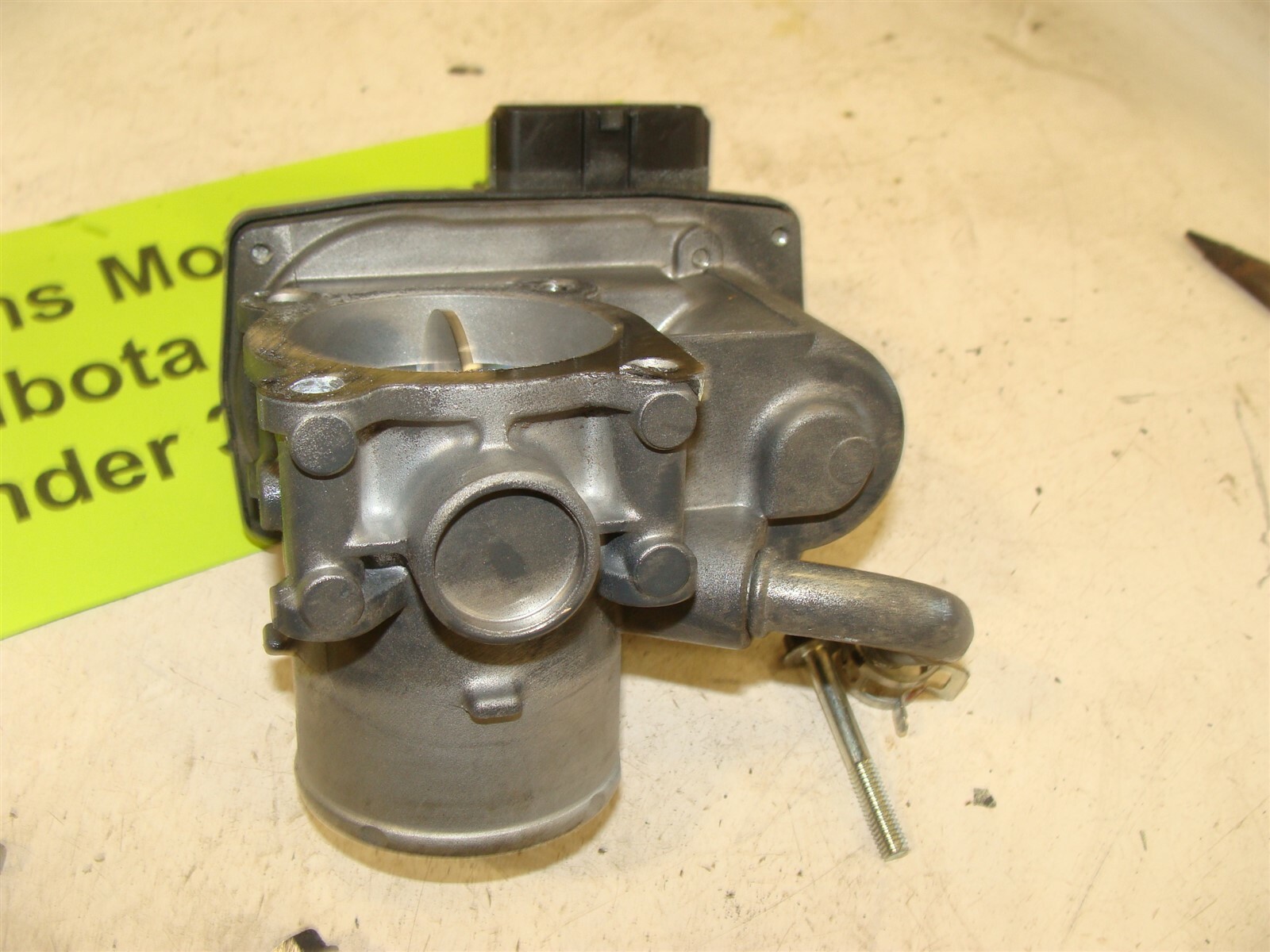 KUBOTA D1803 3 cylinder diesel 37hp engine throttle body intake ...