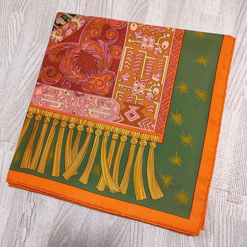 Unused HERMES Carre 90 SUR UN TAPIS VOLANT Silk Scarf 90cm Annie Faivre - Picture 4 of 24