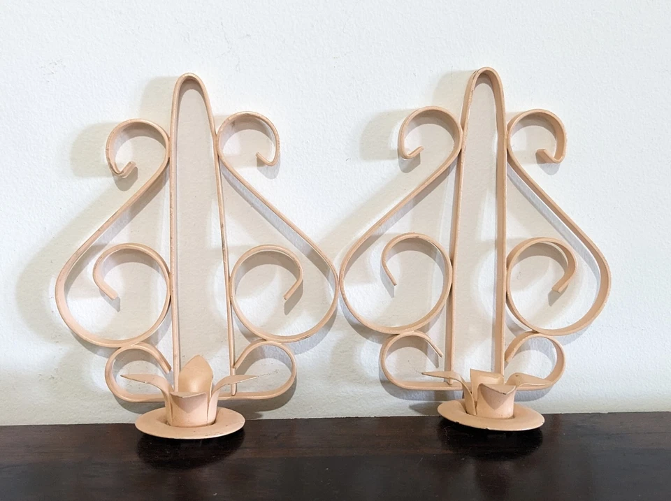 Candelabros colgantes de hierro forjado gótico español de mediados de siglo de colección  Foto 3 de 4