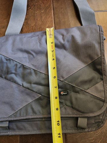 Lowepro Streamline 250 Gray Shoulder Strap Bag Purse Padded - Picture 6 of 13