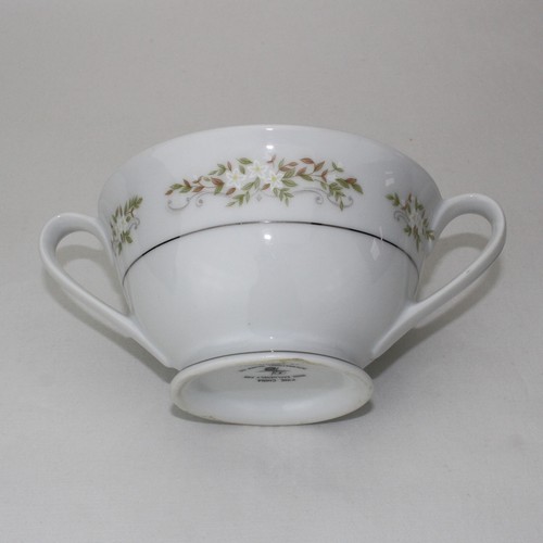 International Silver Co Springtime 3\26 Sugar Bowl with Lid Two Handles - Picture 15 of 20