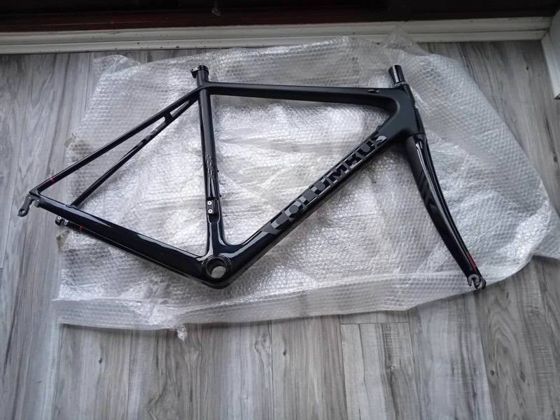 Columbus carbon bike frame