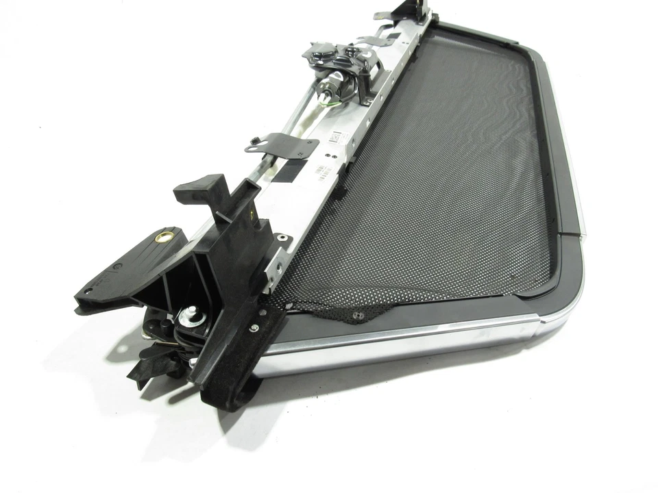 Deflector de viento de aire trasero con motor 13-19 Mercedes SL550 R231 2013; Foto 3 de 4