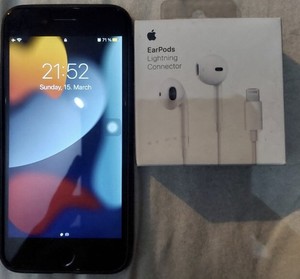 Apple iPhone 7 - 128GB - Schwarz (Ohne Simlock)