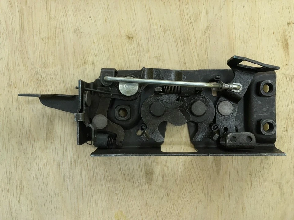 Conjunto de cerradura de puerta lateral izquierda conductor delantero GM OEM 85-96 serie G P Chevy GMC NOS Foto 3 de 4