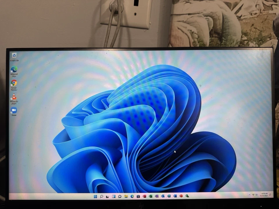 Dell OptiPlex 7050SFF PC 7th  i7- 3.6 GHz 32GB DDR 500GB 7200RPN Windows 11pro - Image 2 of 4