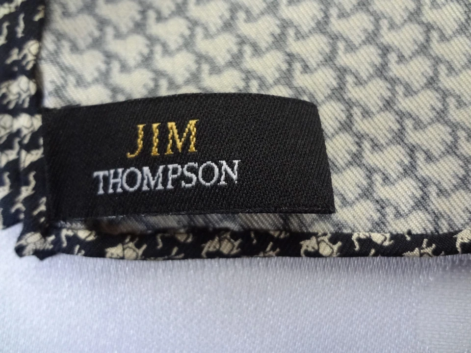 Vintage NWOT Jim Thompson Black Silk Elephant Pattern Pocket Square Handkerchief - Image 4 of 4
