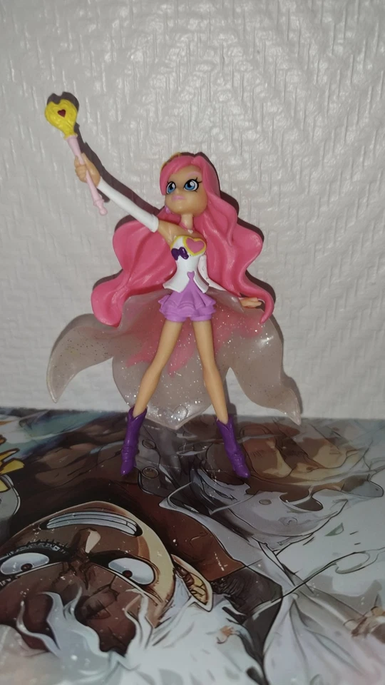 LOLIROCK Iris Princess Figurine Disney Quick Original figure france exclusive - Photo 1/1