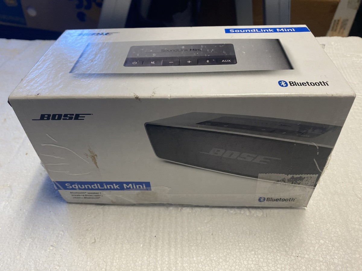 Bose SoundLink Mini I Bluetooth Speaker Silver W Dock Bose