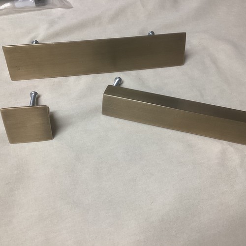 The Foundryman Art Deco Solid Brass Drawer 2- 6” Pulls & 1 Knob 1.25” Square - 第 6/6 張圖片