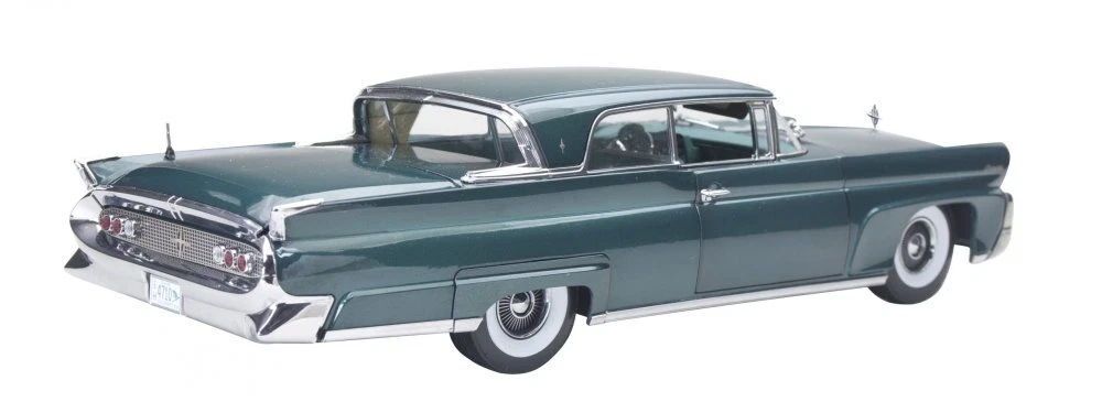 1958 LINCOLN CONTINENTAL MKIII HARD TOP 1/18 scale DIECAST CAR SUN STAR 4710