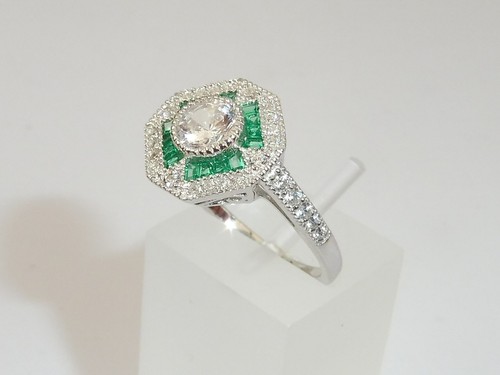 Señoras Art Deco Halo Style 925 Sterling Silver Blanco Zafiro y Anillo Esmeralda - Imagen 3 de 7