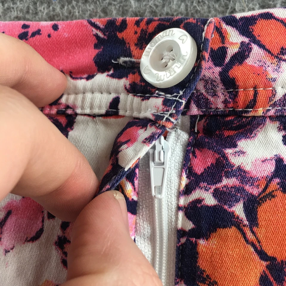 Pantalón Corto Mujer Within 26W (Actual 46X18) Blanco Floral Cintura Elástica Foto 4 de 4