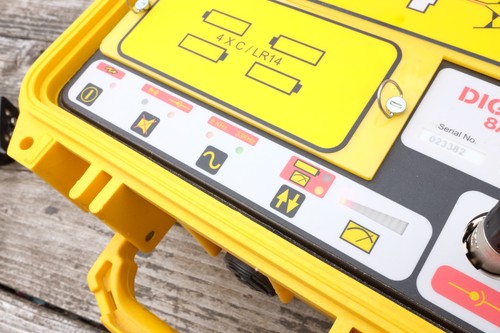 Leica Digitex 8/33 Signal Generator & Leads CAT Cable Detection 8khz 33khz - Picture 9 of 10