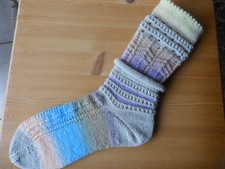 Ręcznie robione skarpetki pończochy rozmiar 39 -41 zielone pastelowe odcienie rocailles mieszanka wzorów