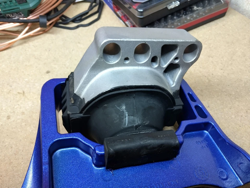 Hardrace Right Hardened Engine Mount for Ford Focus Mk3 ST & RS Brand-new - Image 2 of 4