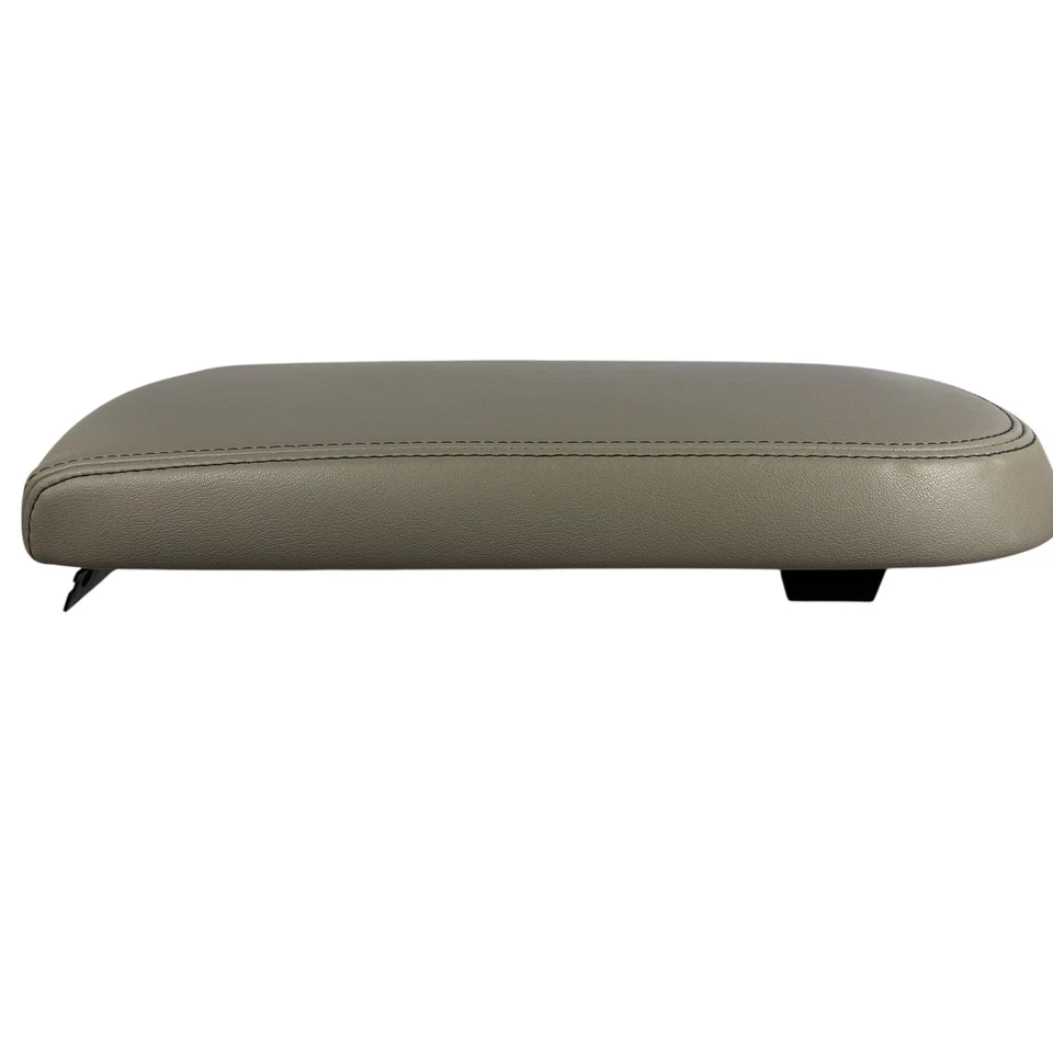 Cubierta de tapa reposabrazos de cuero beige Ford Taurus X OEM 08-09 Foto 2 de 4